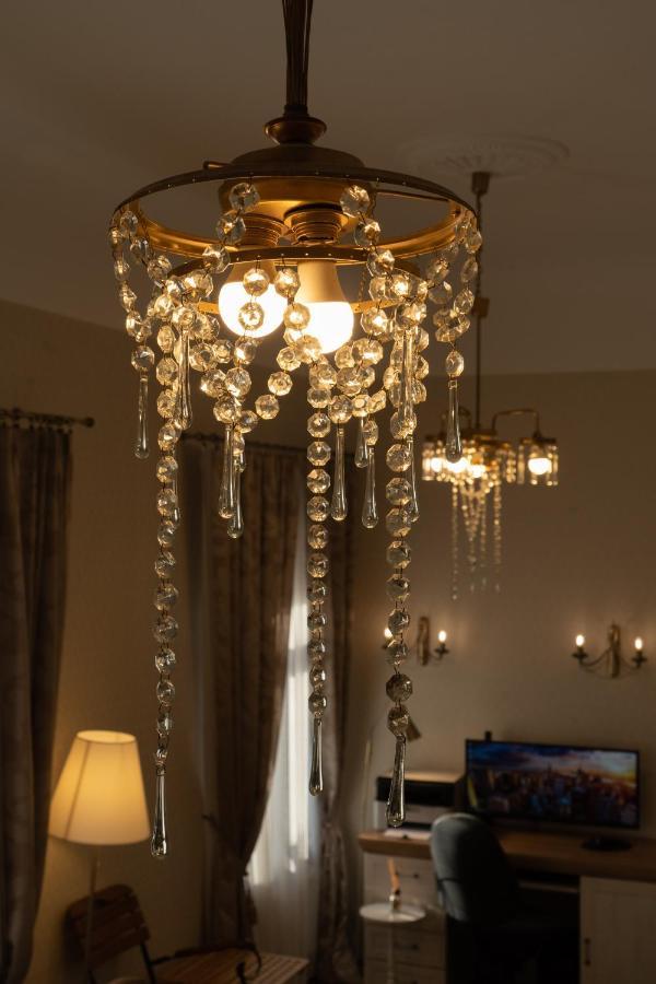 Elegant Apartment In Historical Centre & Free Locked Parking Riga Exterior foto